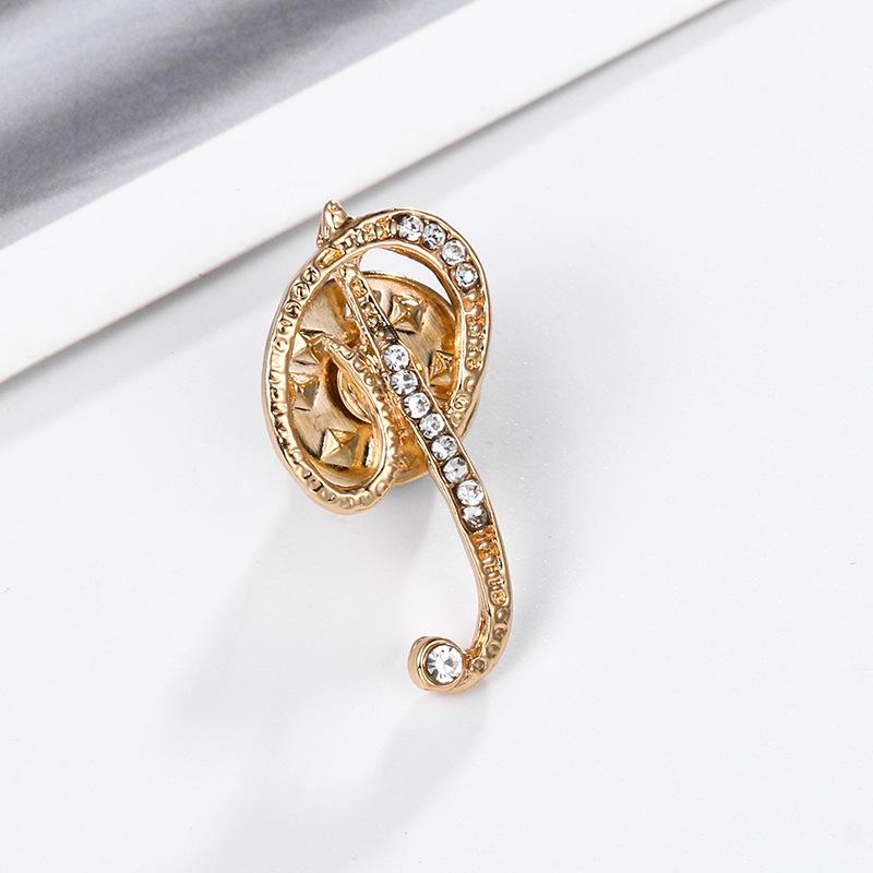 High-Precision Electroplated Vintage Alloy Brooch with Rhinestones