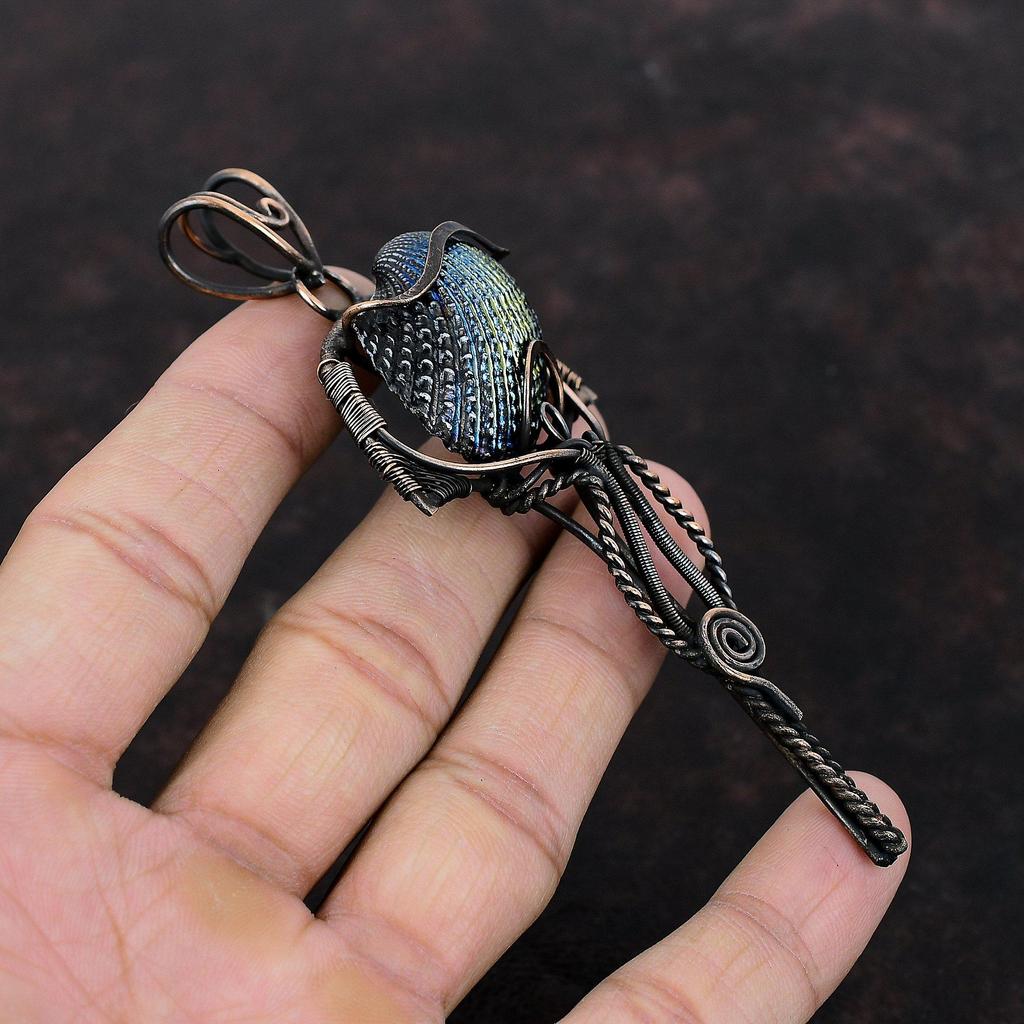 Подвеска в виде ракушки с титановым покрытием, подвеска из медной проволоки, ювелирное изделие ручной работы из меди, подвеска с драгоценным камнем, подарок на помолвку, уникальное дизайнерское украшение