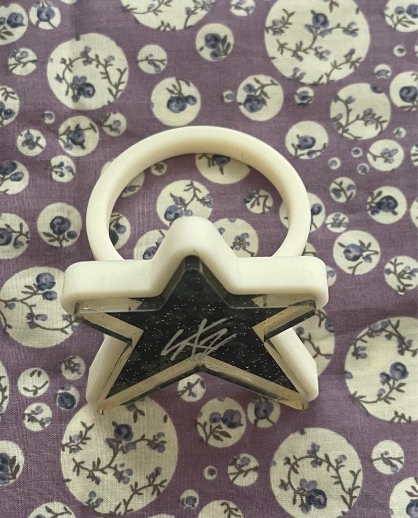 [USED] Stray Kids Penlight ver.2 Upgrade Bonus Rubber Band