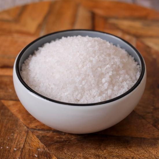 Urban Platter Кристаллы Аравийской морской соли, 1 кг [Неочищенная | Нейодированная | Без примесей | Оптически отсортированная | Натуральная морская соль]