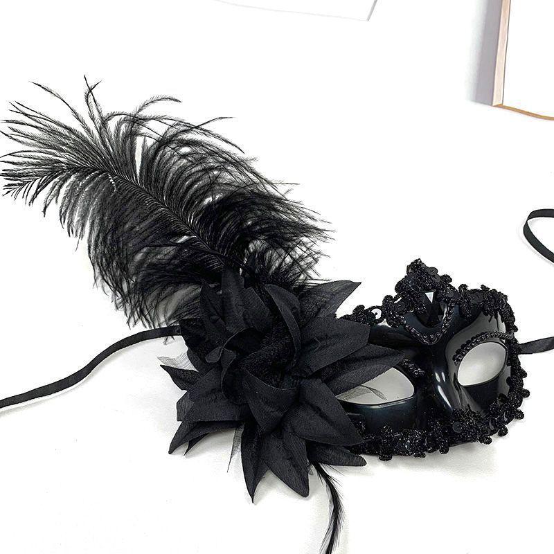 Half Face Mask Peacock Feathers Masquerade Mask Princess Mask Women For Party Carnival Performance