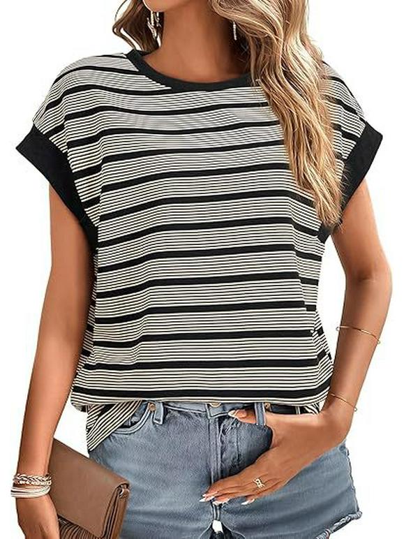 2025 Женская летняя трикотажная футболка свободного кроя в полоску, европейский и американский стиль, круглый вырез.