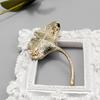 Women Ginkgo Leaf Shape Brooch Pin Enamel Tree Leaf Badge Coat Sweater Scarf Pin Clothes Accessories Gift