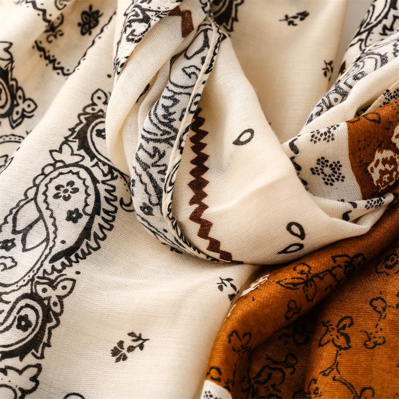 Unisex Autumn/Winter Scarf: Soft Cotton-Linen & Silk Feel, Paisley, Tassel Design - Ideal Travel Shawl.