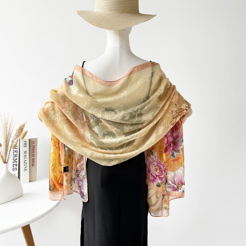 Национальный стиль и национальные тенденции Зеленый ажурный цветочный шаль для ужина для женщин Новый шелковый шарф с принтом ручной работы Высококачественный свадебный шарф