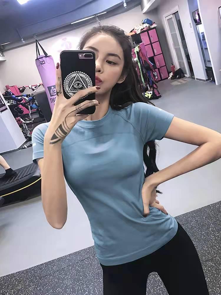 Женская быстросохнущая футболка для йоги и бега - Летняя эластичная посадка для фитнеса и пилатеса