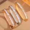 Simple Style Titanium Steel Bangles Luxury Couple Bracelets Classic Shell Mother Bracelet Men