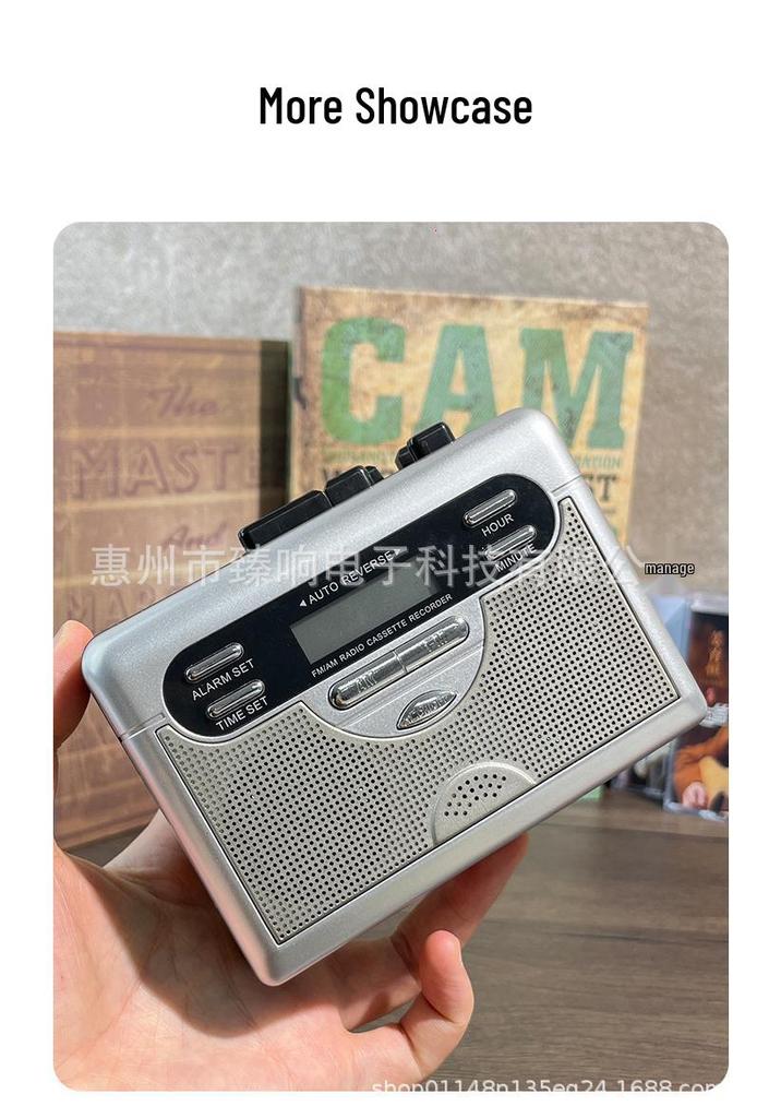 Портативный кассетный плеер Walkman со встроенным динамиком и многодиапазонным радио для прослушивания и воспроизведения на английском языке. Идеально подходит для студентов.
