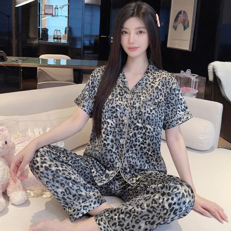 French retro leopard print fashion temperament ins ice silk satin pajamas women's loungewear short-sleeved trousers set