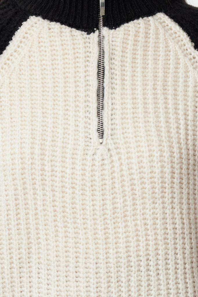 Women's Fashion Stylish Sweater Black Color Block Zippered Knitwear Sweater