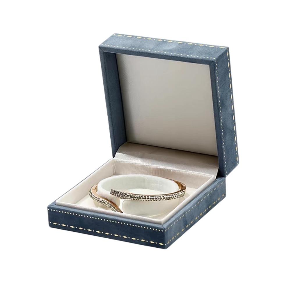 Luxury Small Jewelry Box Vintage Flannel Bracelets Box Jewelry Display Holder  Jewelry Storage