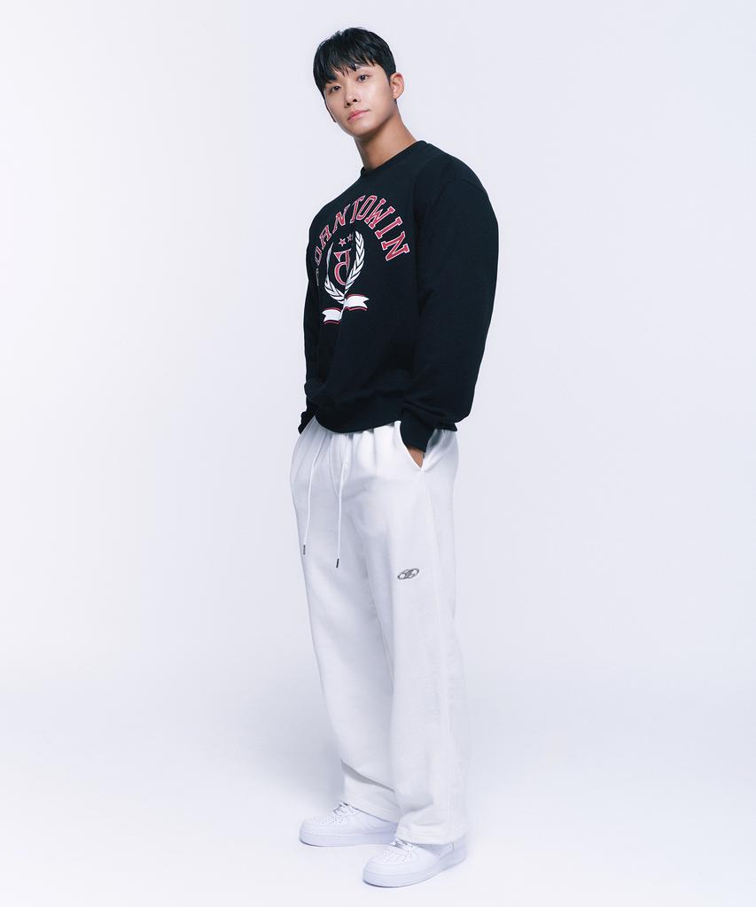 BORN TO WIN Double B Emblem Sweatshirts [Black]