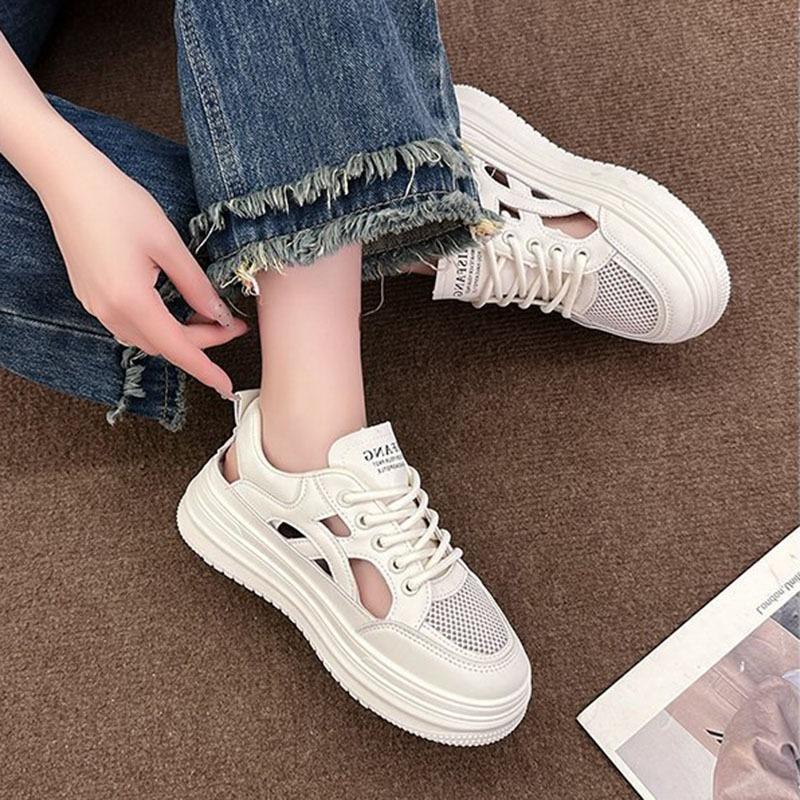 2024 Женская обувь Новые толстые подошвы сетчатые спортивные повседневные кроссовки сандалии белые плоские туфли на полой доске со шнуровкой на платформе теннис