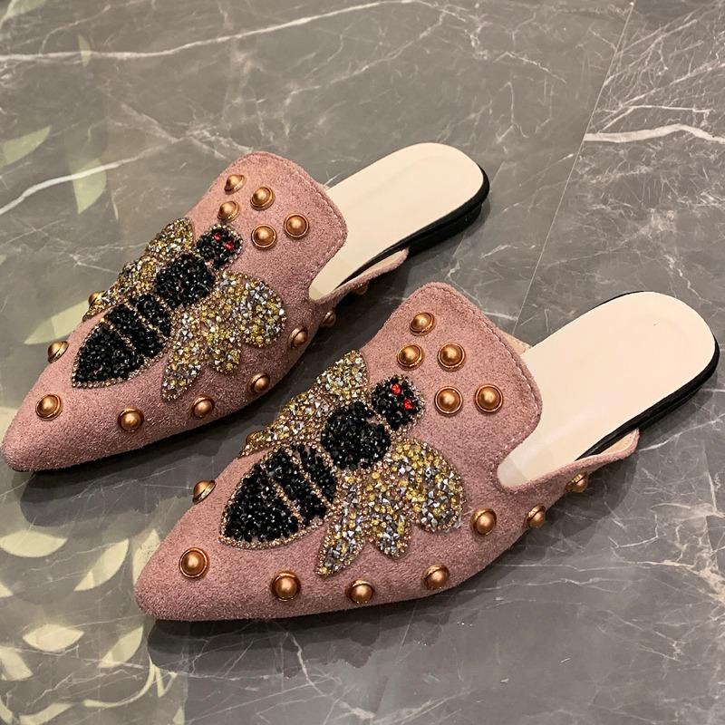 Модные женские тапочки Baotou, летняя женская обувь, повседневные плоские нескользящие мюли без застежек, модные женские тапочки с заклепками и острым носком