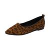 Туфли-лодочки с острым носком с леопардовым принтом для женской коллекции осень 2025 года, новые балетки большого размера