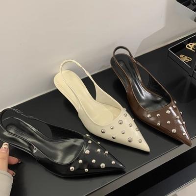 Мода 2025 Лето Новые Женские Туфли Черные Острый Носок Носок Высокий Каблук Сандалии Модные Сексуальные Дышащие Кожа ПУ Заклепки Повседневная Обувь