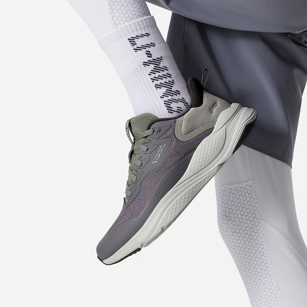 Li Ning Liuyun Нескользящие и дышащие низкие беговые кроссовки мужские Тауп AGLU089-1