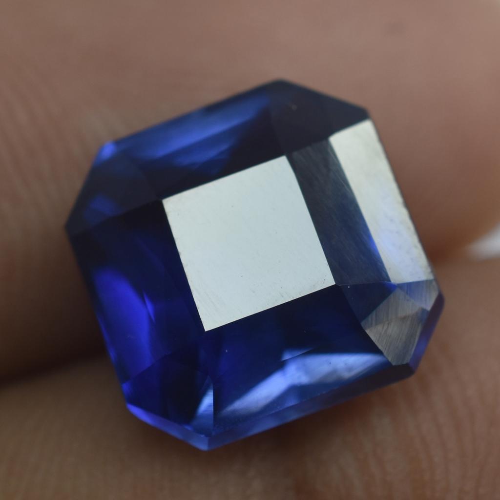 Natural Blue Tanzanite Loose Gemstone 8.15 ct Square Cut for Jewelry Making and Gem Collections