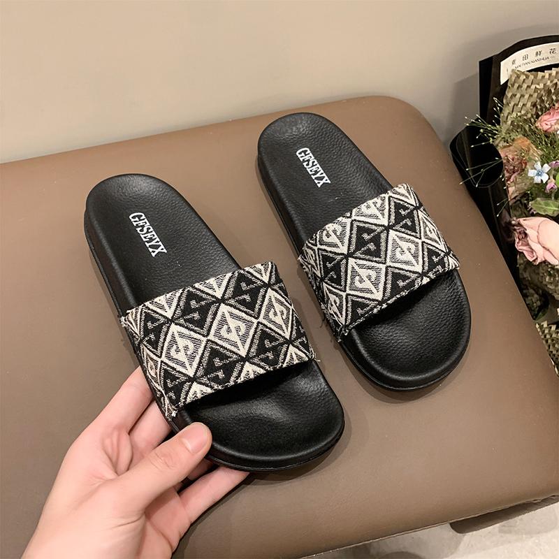 35-44 размеры женская обувь лето новая шлепанцы на одном слове женские для улицы удобная толстая подошва простые сандалии шлепки