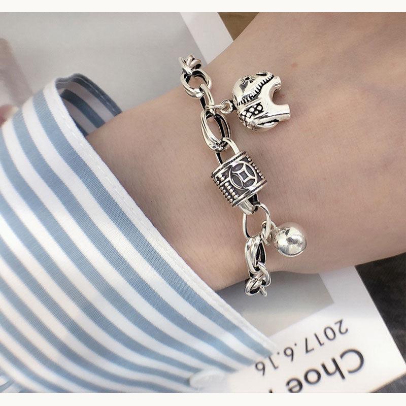 Elegant Niche Silver Bracelet with Concave Square Beads - High-End Luxurious Design