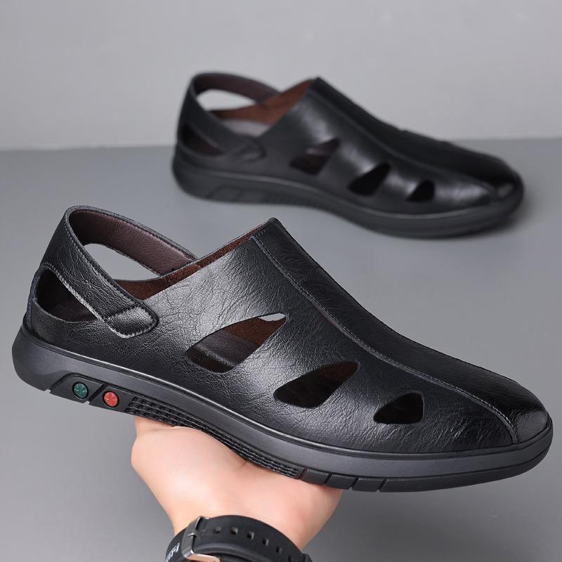 Men's Sandals Men's Summer Wear Leather Non-slip Hollow Hole Shoes Casual Driving Bag Head Leather Sandals