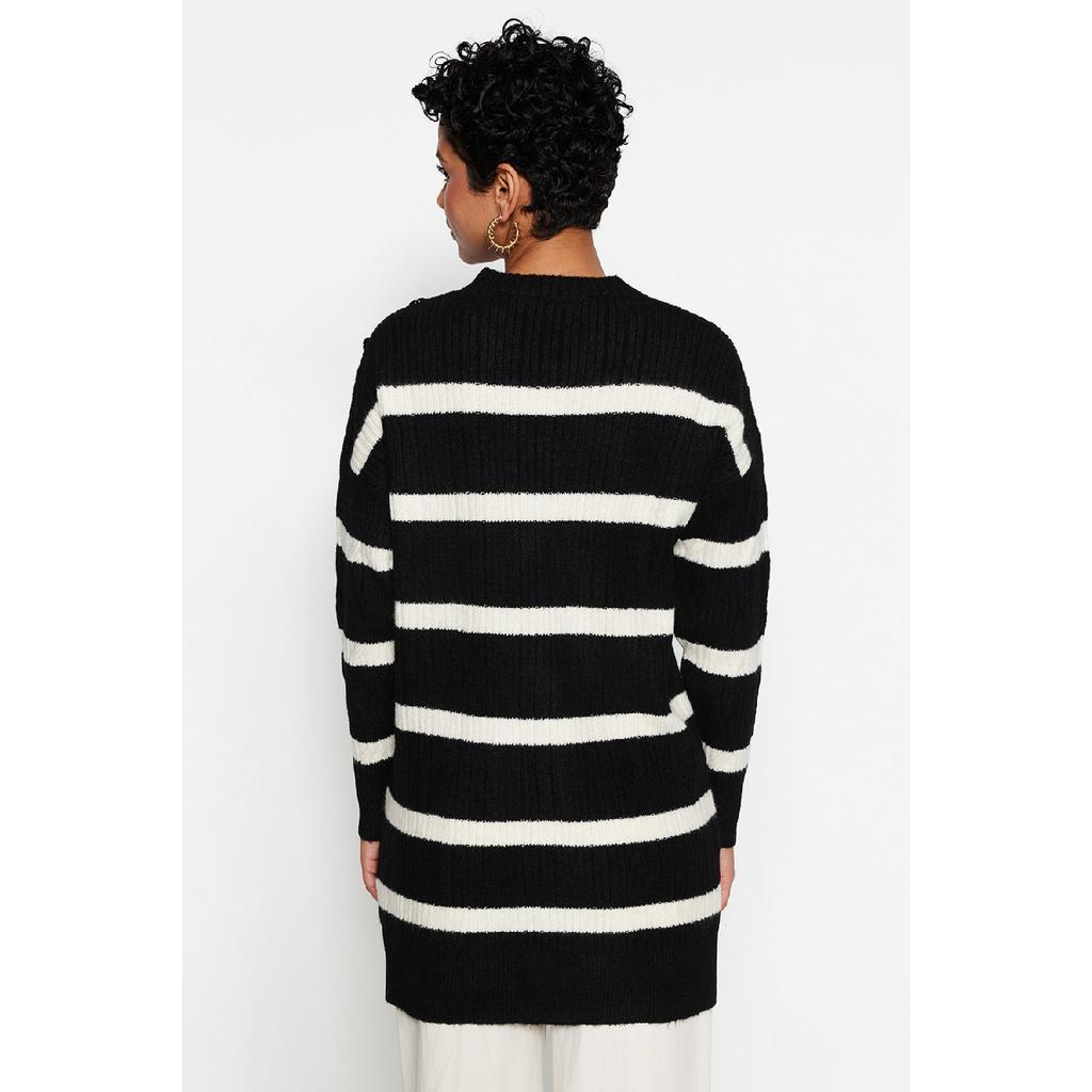 Трикотажный свитер в полоску цвета экрю на пуговицах Tctaw23ak00063