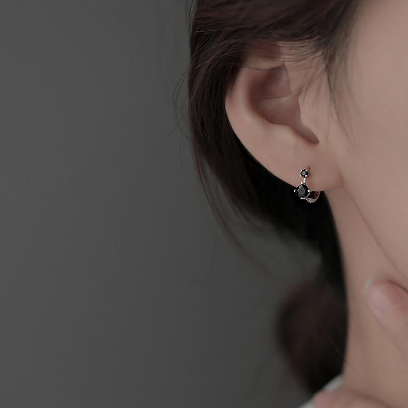 Серьги-пряжки с черными бриллиантами, женские ретро-серьги с легким роскошным темпераментом из черного циркония