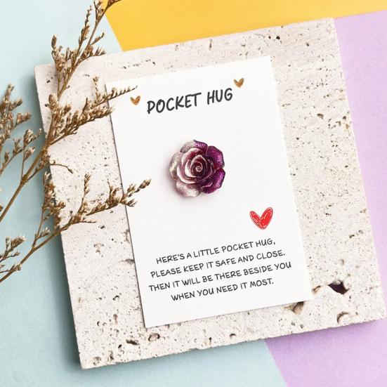 Pocket Hug Card with Gradient Rose for Women Men Mini Pocket Hug Tokens with Greeting Card Inspirational Gifts for Long Distance Relationship