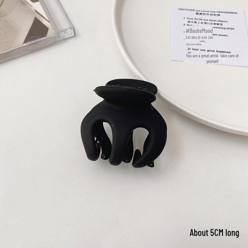 Большая женская шпилька высокого класса: Новая модель Shark Clip 2025 года на осень/зиму