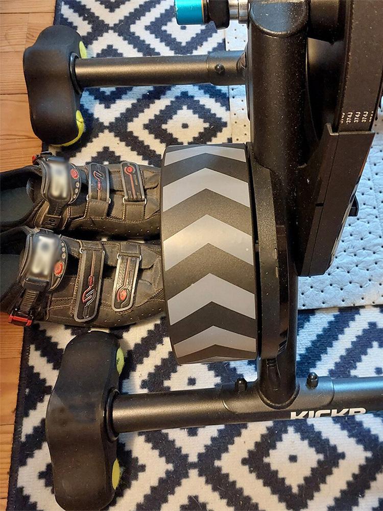 2/4 Pack Cycling Training Foot Pads Tennis Ball Foot Pads Cycling Bike Foot Pads for Smart Bike Trainer Home Workout Equipment