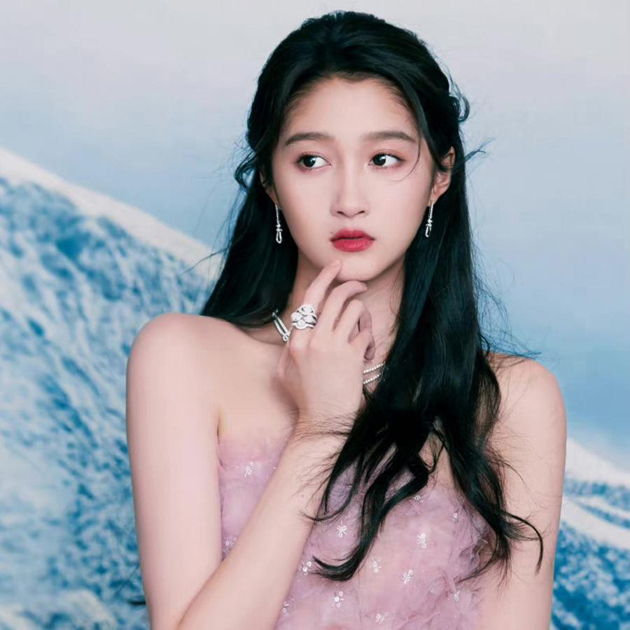 Серьги-пусеты с подвесками в виде подковы из циркония 18 карат, высококлассные серьги в стиле легкой роскоши, модные простые серьги, женские