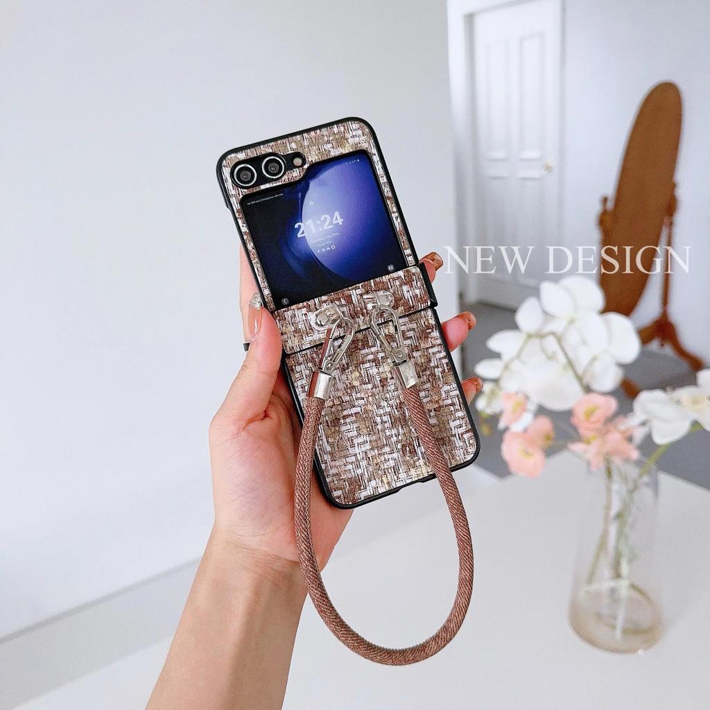 Wrist Strap Luxury PU Leather Phone Case for Samsung Galaxy Z Flip 6 5 4 3 5G Hinge Protection Shockproof Cover