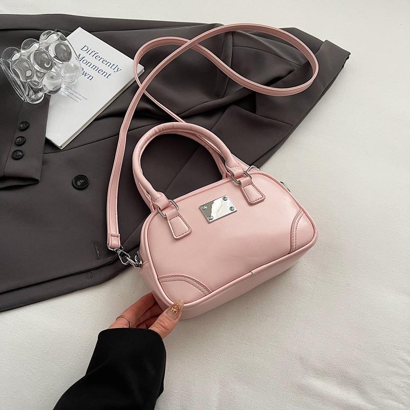 Super fire small bag women's 2025 new trendy spring summer versatile shoulder messenger bag Korean version handbag small square bag