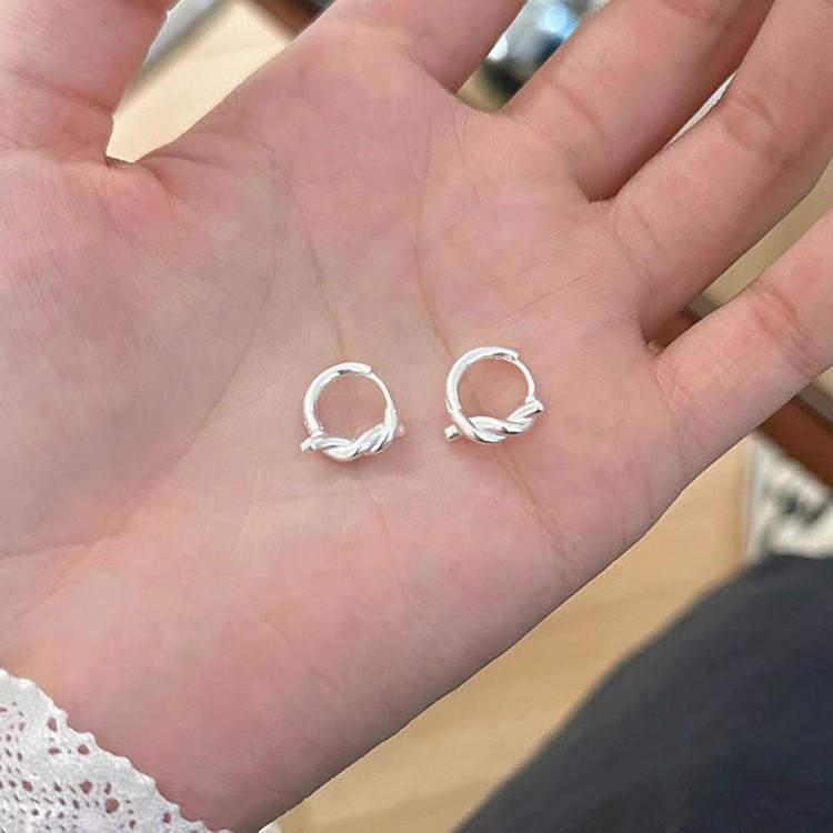 Серьги-кольца из стерлингового серебра 925 пробы: 2025 Современный Нишевый Дизайн - Элегантный и Роскошный для Женщин