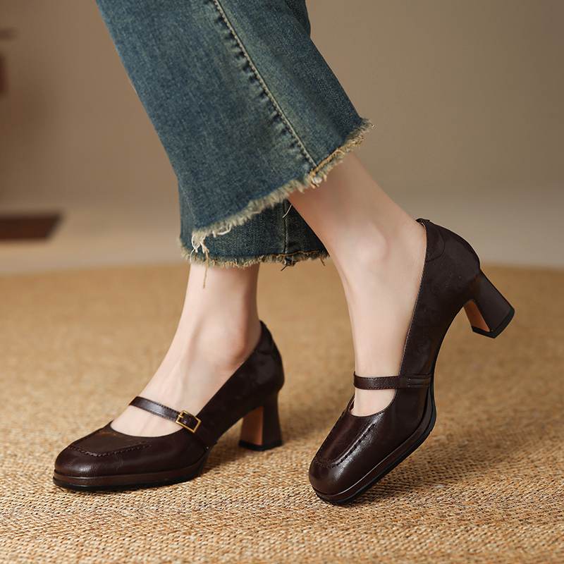 Krazing Pot Овчина Квадратный Носок Размер 40 Высокие Каблуки Металлическая Пряжка Декорация Модные Гладиаторы Осенние Туфли