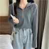 Spring and Autumn Hooded Outer T-shirt for Women with Slightly Fat Pear-shaped Hotties, Western-style Niche Zipper Long-sleeved Bottoming for Women