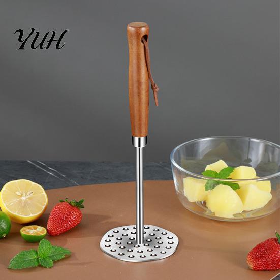 Ergonomic Wood Handle Masher Stainless Steel Potato Masher, Wooden Food Press for Baby Professional Cooking Puree, Manual Crusher, Kitchen Gadget