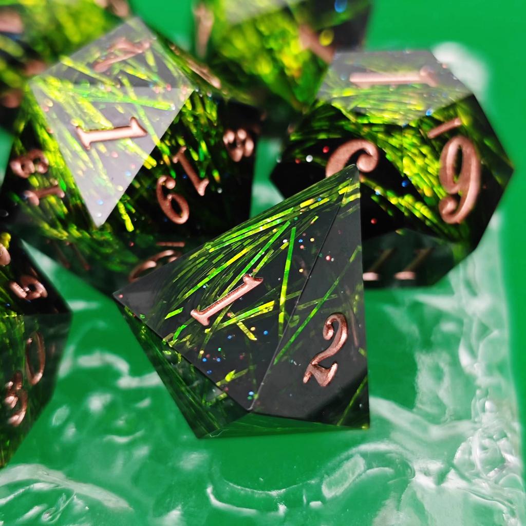 Resin DND Dice RPG Dices for Dungeon and Dragons Game Polyhedral Dice Set for Party