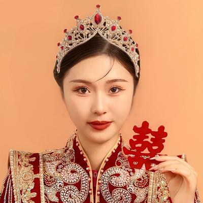 Украшения и бижутерия – Диадемы