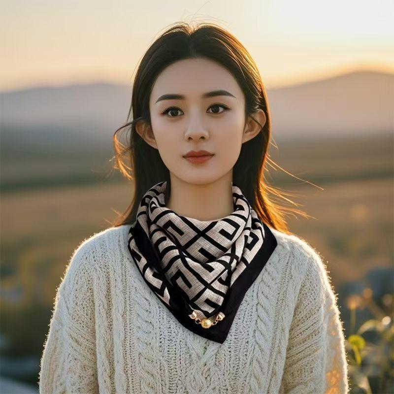 Luxury Design Magnetic Triangle Neck Protection Scarf For Women Cotton And Linen Scarf High-end Neck Scarf Spring Autumn Bandana
