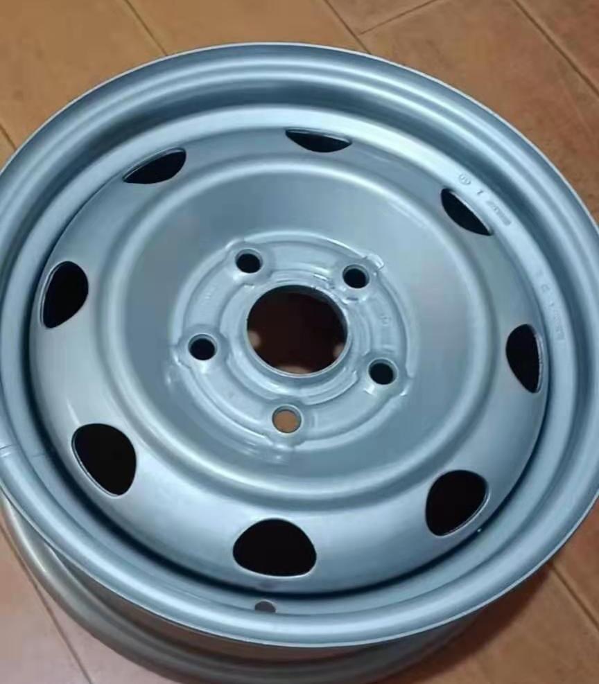 Wuling Rongguang Маленький грузовик 14-дюймовое стальное колесо Однорядный/Двухрядный 5-отверстий Ступица