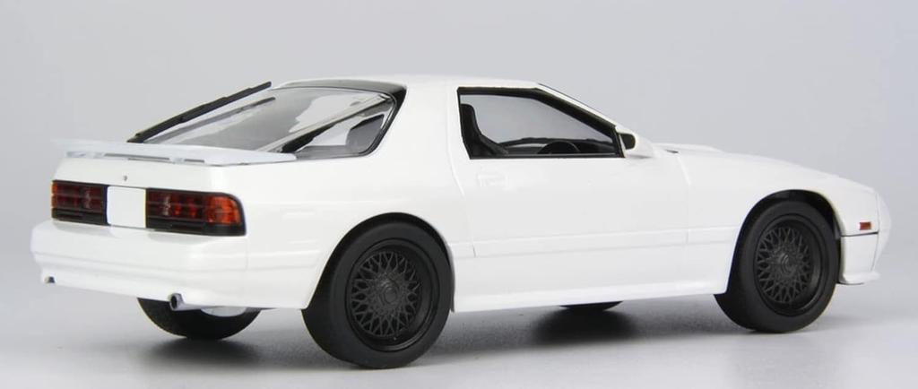 Mazda Savanna FC3S Crystal White Plastic Model Kit MN07 PLATZ/MONO 1/32 RX-7 Pre-Colored (Automobile)