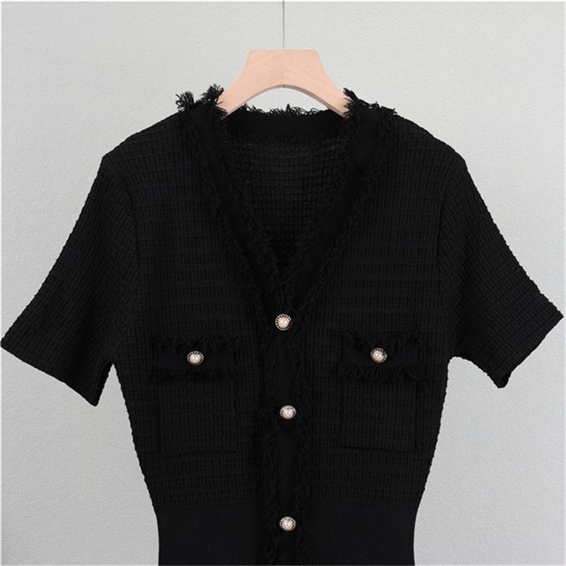 Летнее женское трикотажное платье с коротким рукавом Однотонное, подчеркивающее темперамент, стройнящее миди-платье