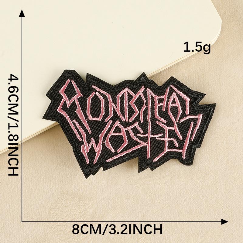 Нашивки с вышитым алфавитом своими руками: Аксессуары для одежды и багажа