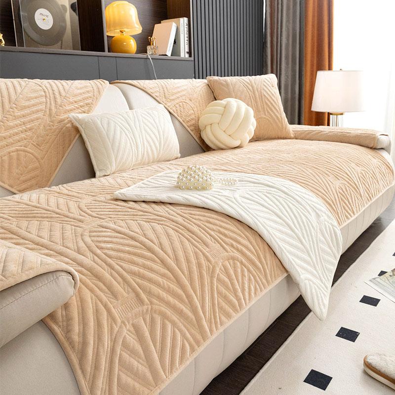 Кремовый ветер, плюшевая подушка для дивана, чехол для дивана в стиле ретро, ​​нескользящая подушка для дивана, осенний и зимний чехол для дивана, простой чехол.