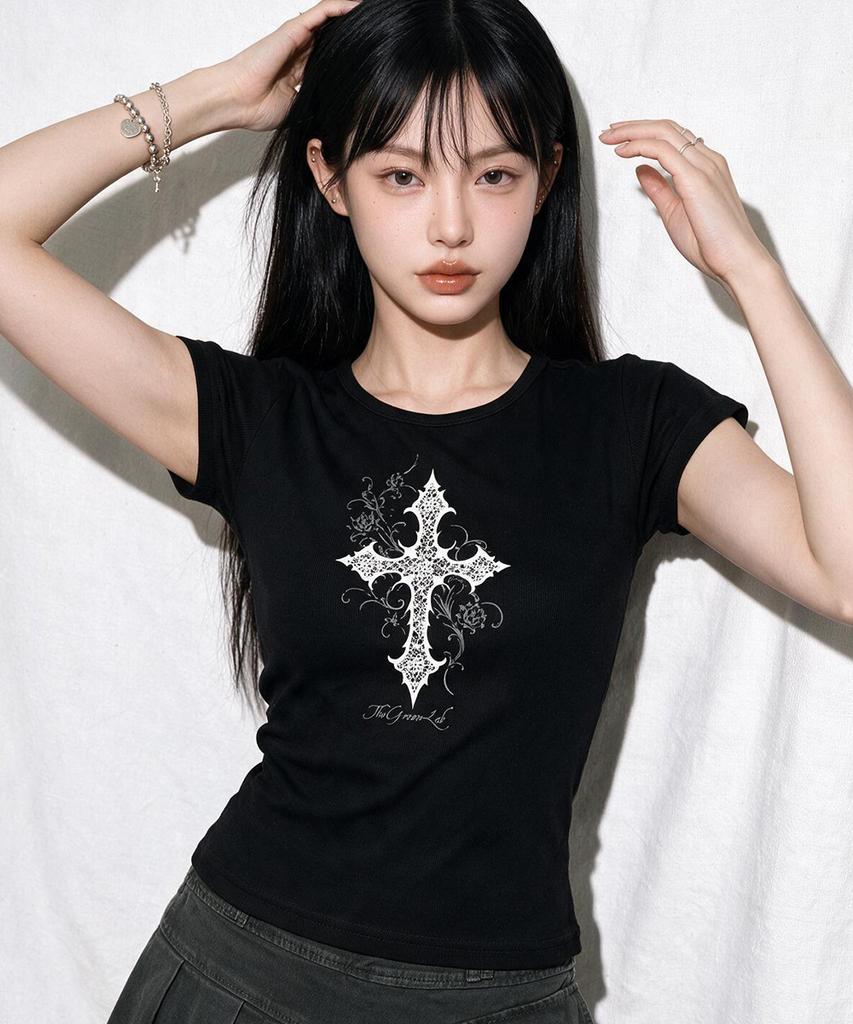 THE GREEN LAB Cross Boat Neck Slim Short Sleeve Tee [Black]