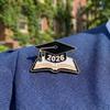 Значок-брошь на выпускной 2026 года, индивидуальный, с изображением шапочки бакалавра, книги, значок-сувенир для студентов, церемония вручения дипломов