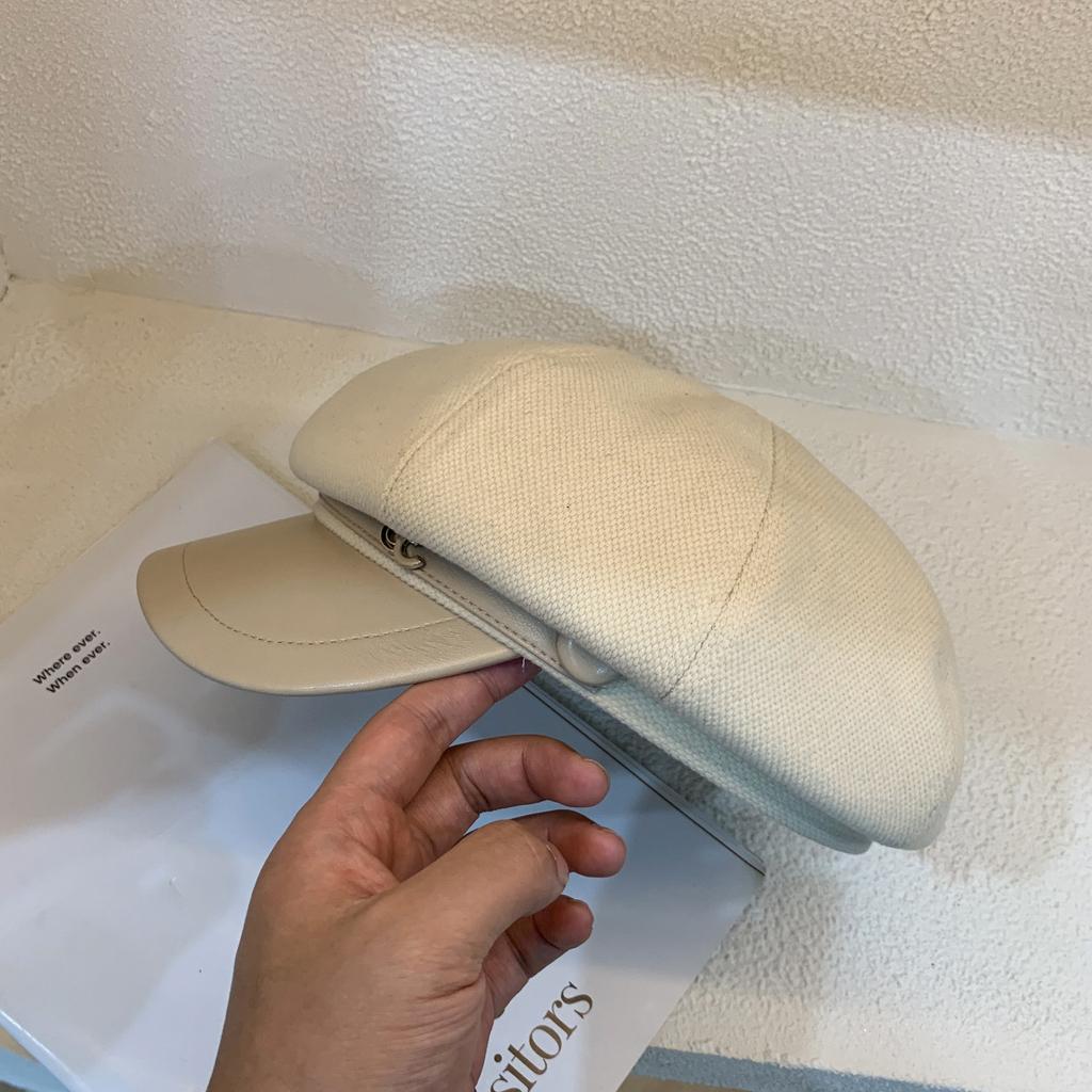 New Woolen Cap Female Black Casual Retro Versatile Painter Beret Showing Face Small Star Anise Hat