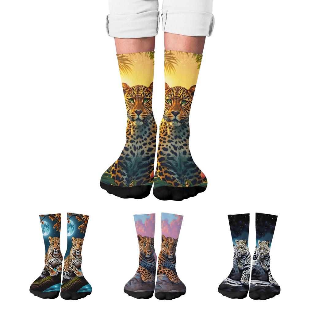 A Pair of Leopard Print Fashion Socks Retro Harajuku Art Crew Socks Skin-friendly Breathable Socks Unisex Sports Casual Party