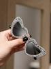 2026 Cute Diamond Encrusted Heart Style Women Sunglasses Trendy Female Sun Glasses Romantic Lady Light Luxury Gift KJ162